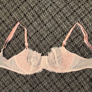 Victoria's Secret Lace Bra in Soft Pink